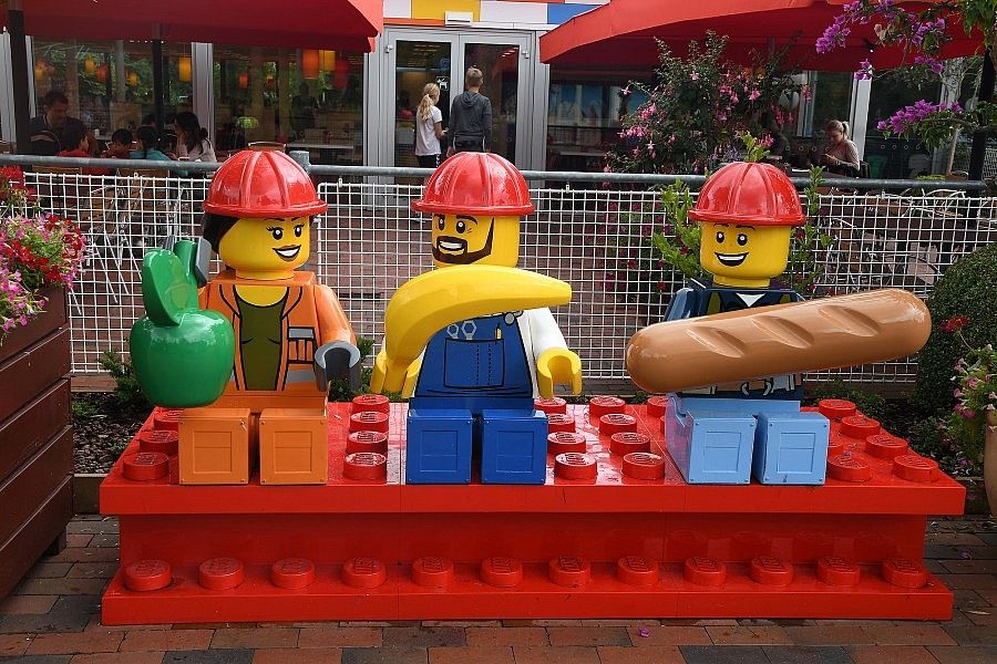 Lego pirata e polpo in Giappone legoland — Foto Editoriale Stock