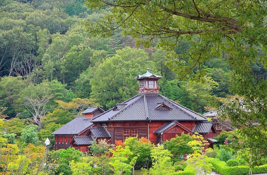 Meiji Mura